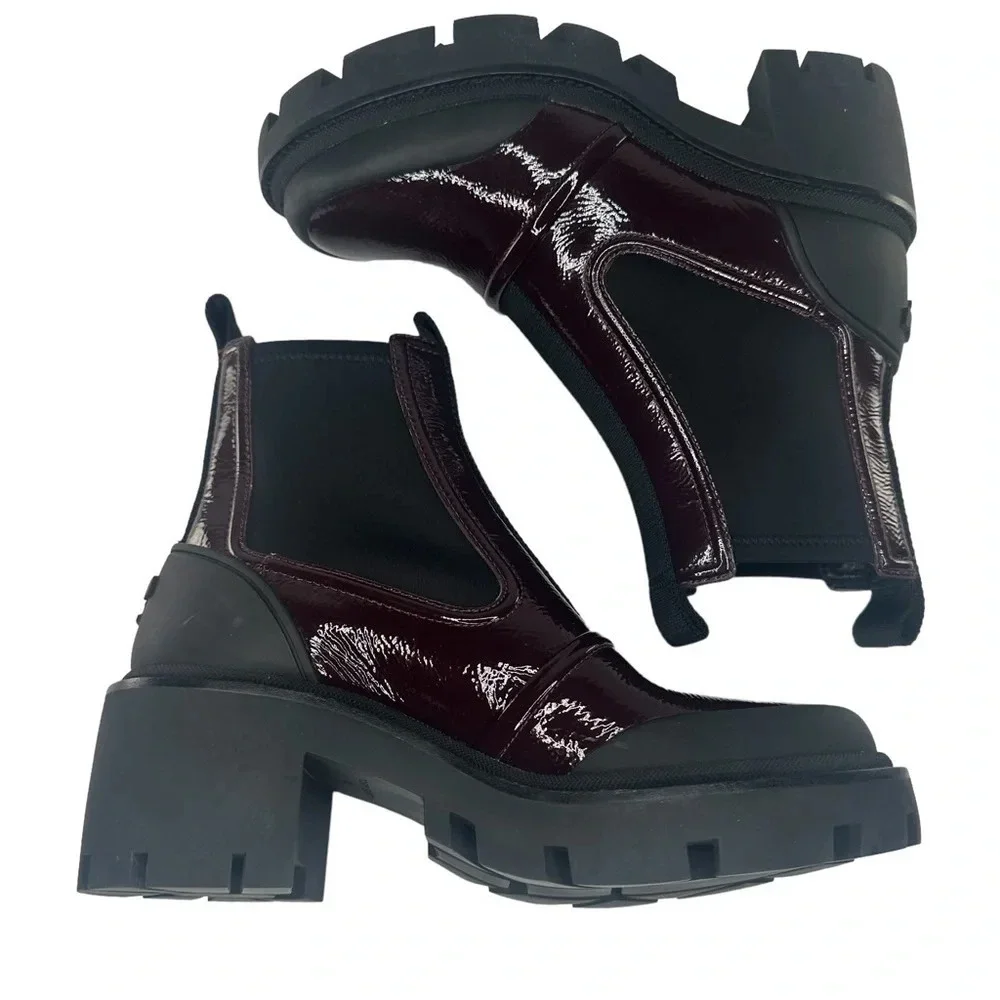 Tory Burch Women's Chelsea Lug Sole Ankle Boots. Sz: 6.5
